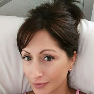 Meet your Posher, Selina